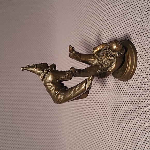 Small Brass Circus Clowns Performing Figures - Picture 2 of 11